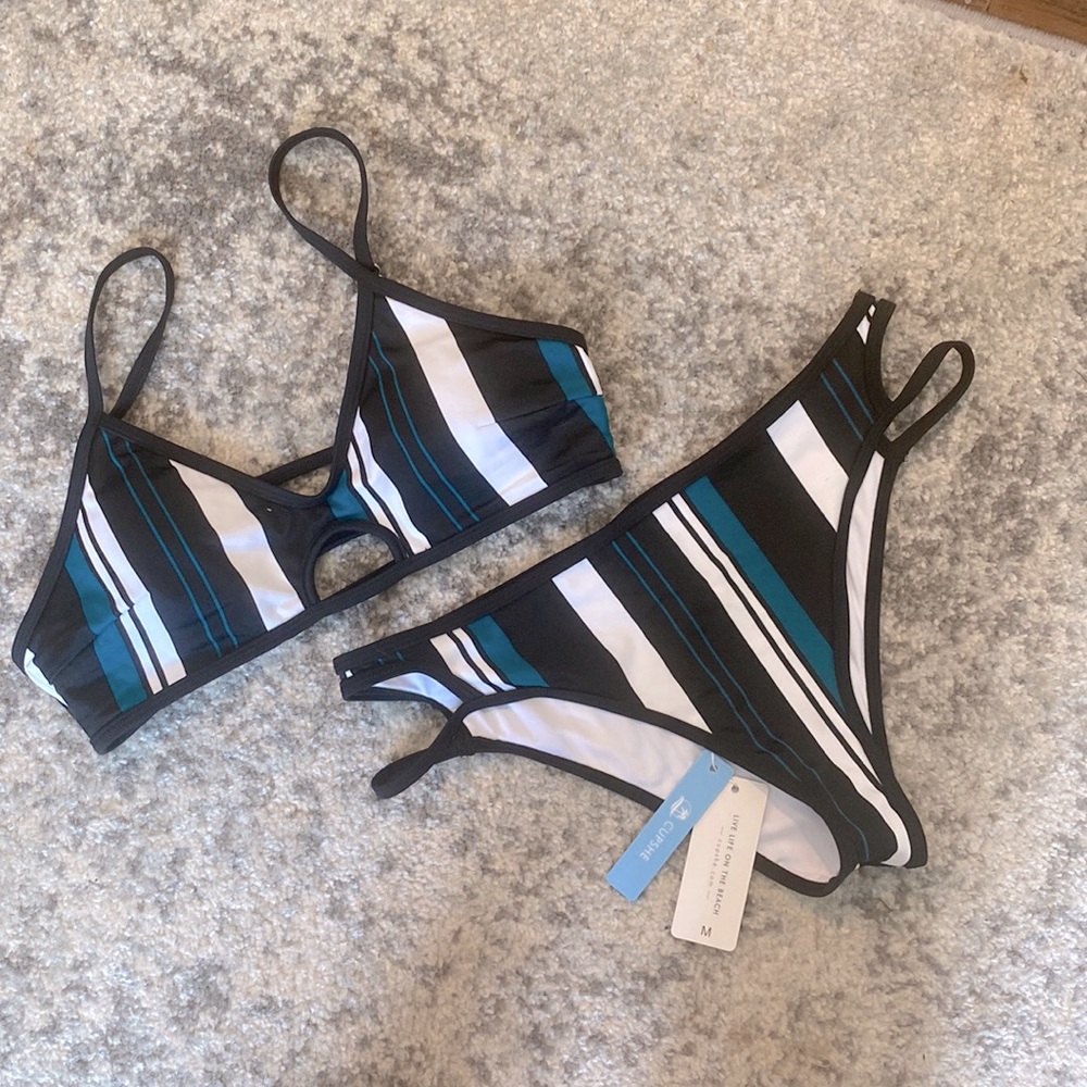 CUPSHE Striped Bikini